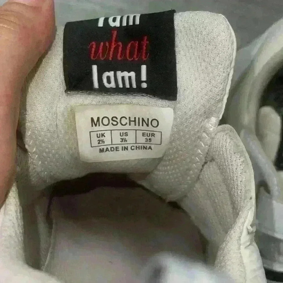 Moschino kids White and Black Trainers size 3 1/2 - Picture 9 of 9